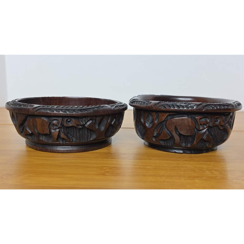 Hand Carved Wood Bowls with African Animals 4 In Diameter Elephant Rhino Lion